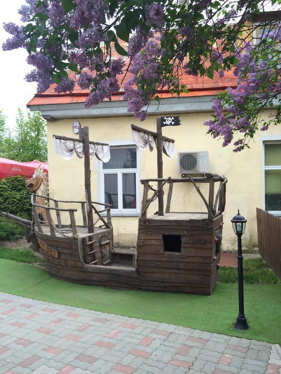 Raenduri Guesthouse Võru Exterior foto